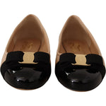 Salvatore Ferragamo Elegant Quilted Leather Flats - Chic Dual-Tone Design 8056744562214