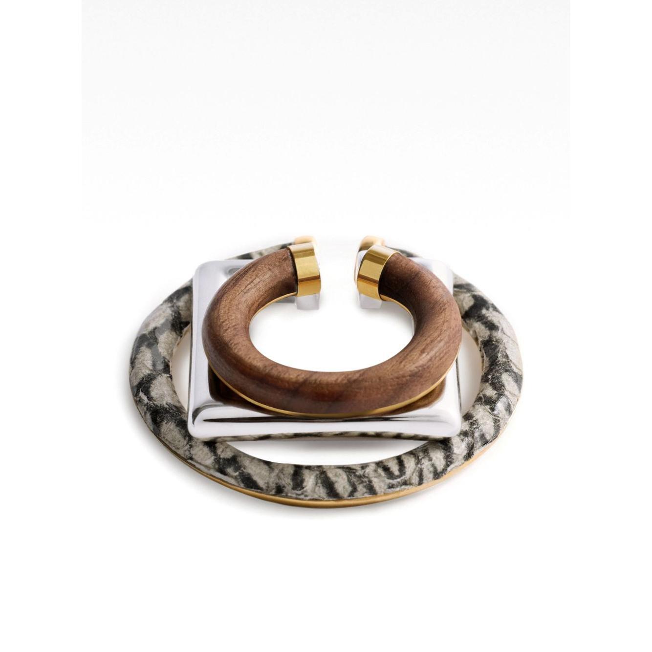 Jacquemus Trio of geometric ear-cuffs. 251JW7483233001-P25