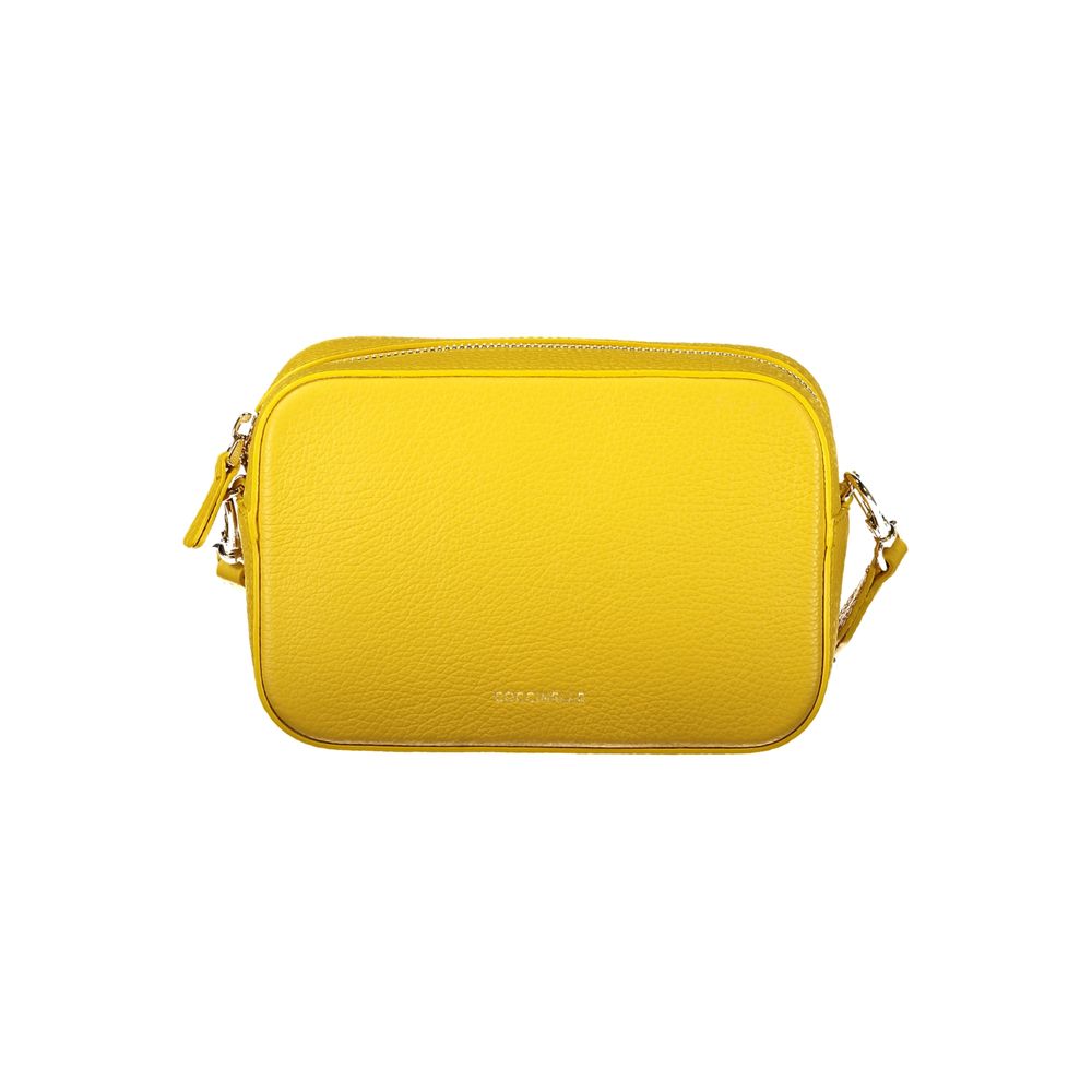 Front view with bag zipped and handles upright.