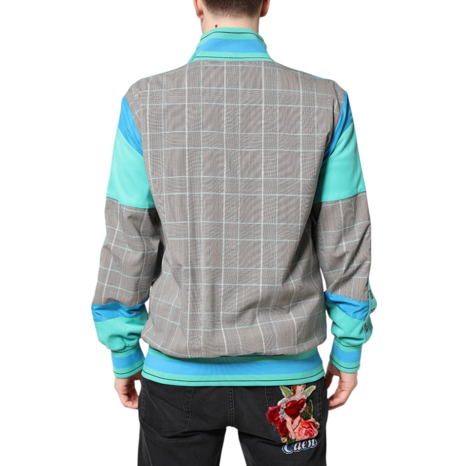 Front view with bag zipped and handles upright.