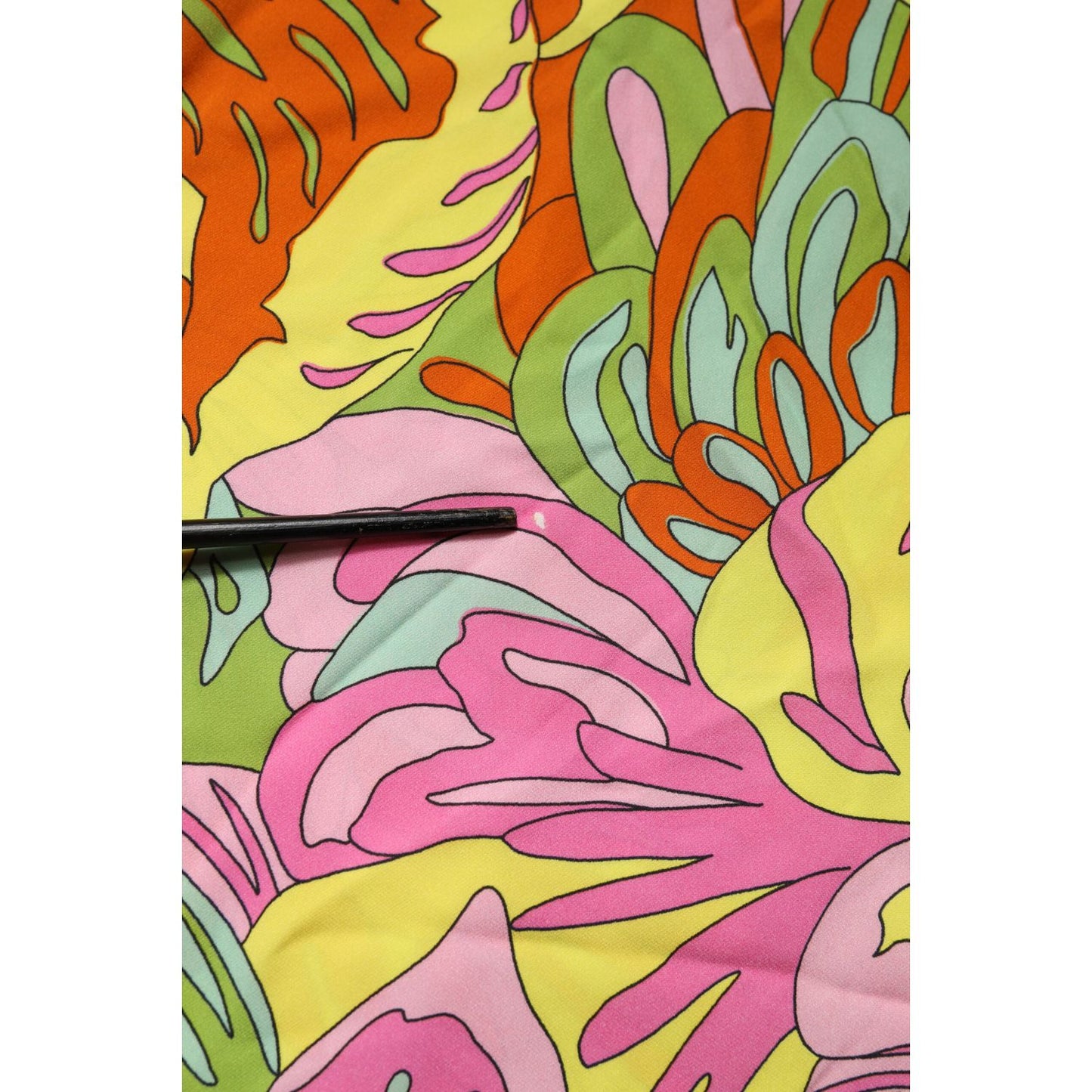 Dolce & Gabbana Multicolor Floral Round Neck Sleeveless Top