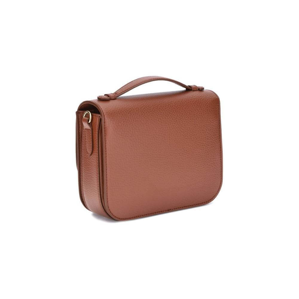 Front view with bag zipped and handles upright.