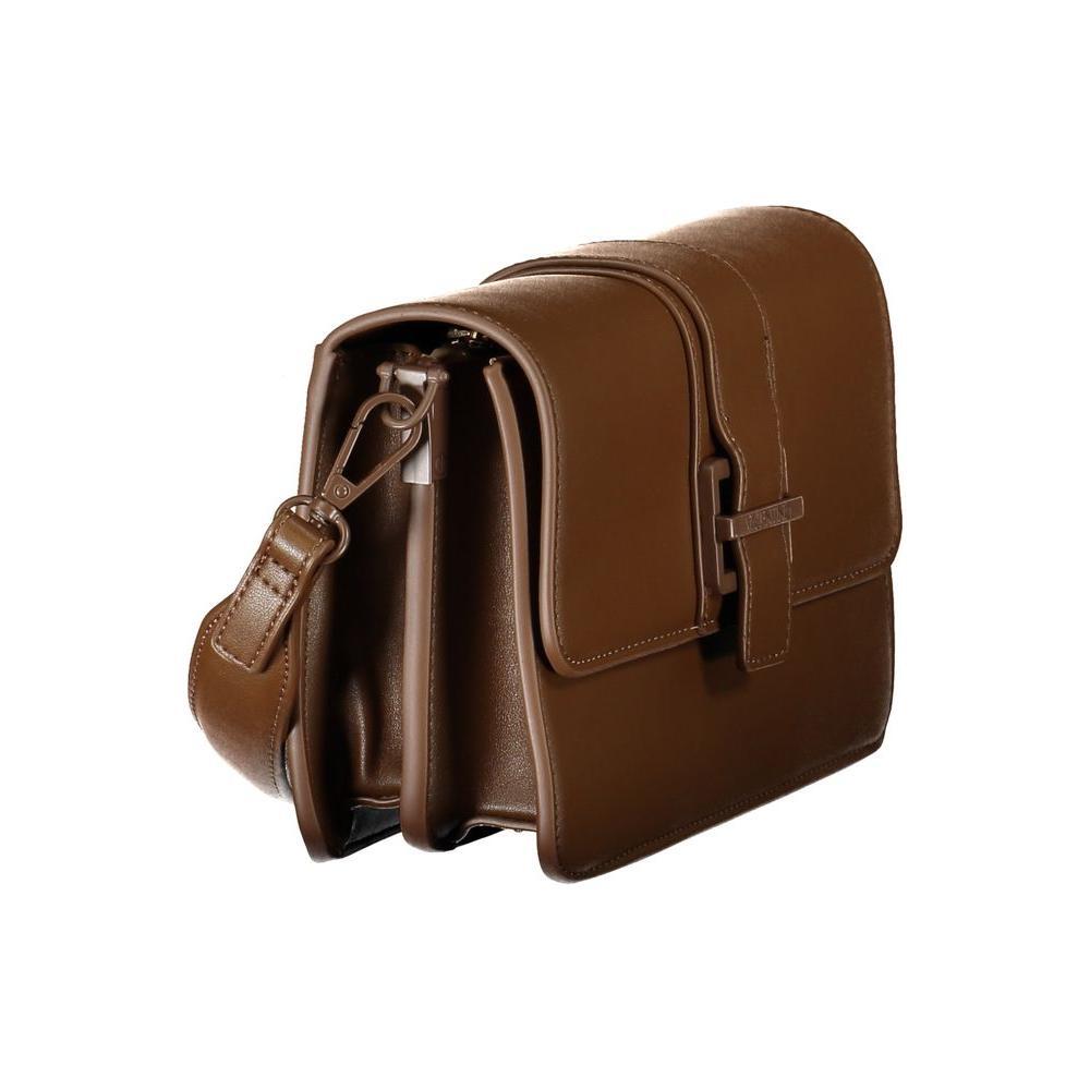 Front view with bag zipped and handles upright.