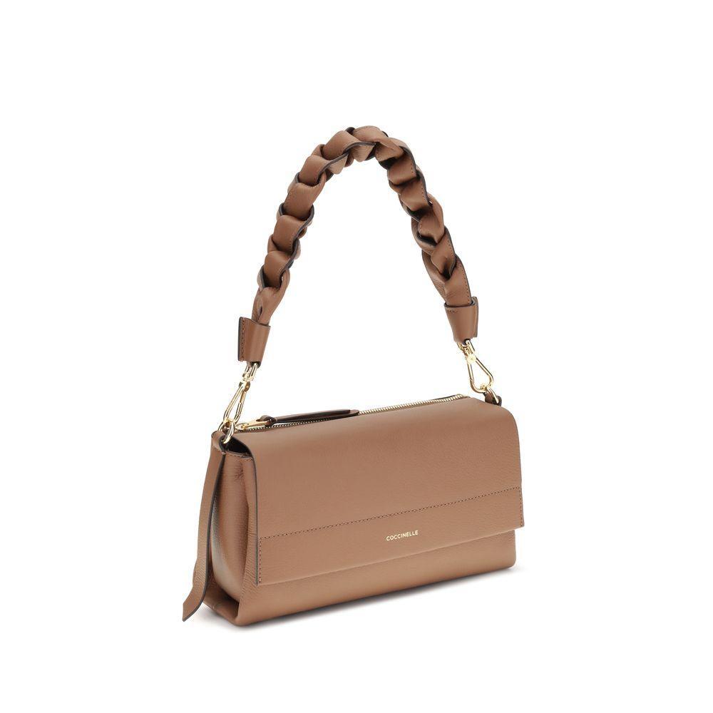 Front view with bag zipped and handles upright.