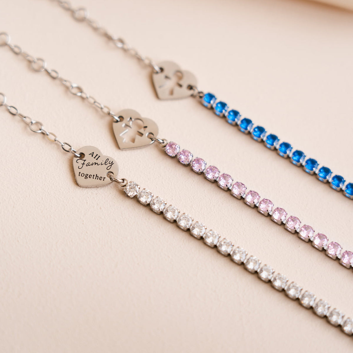 Silver chains with heart pendants and colorful gemstones from AN JEWELS JEWELRY Mod. AL.BLIYMPK collection.