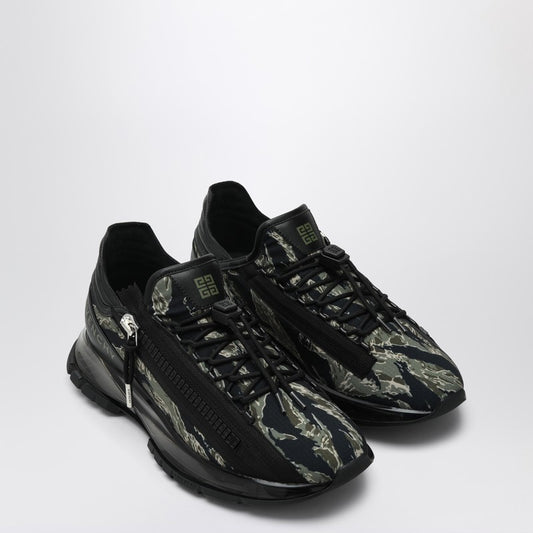 Givenchy Sneaker Spectre with camouflage print BH00AFH1UV/Q_GIV-016_600